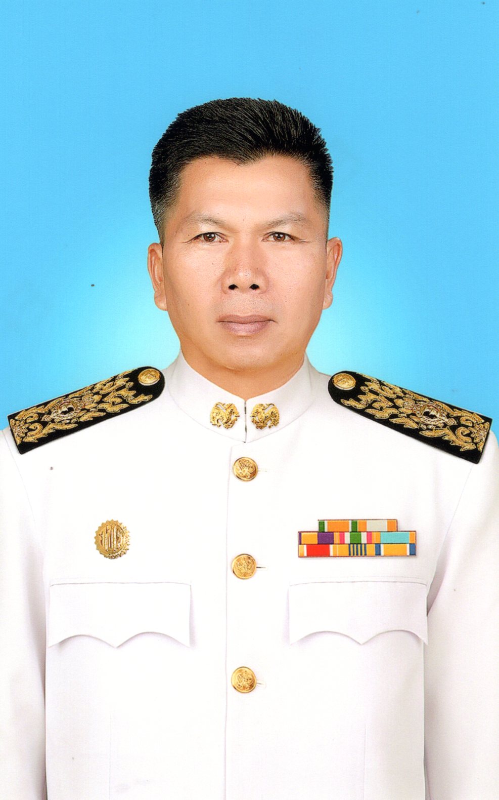 นายนิพนธ์ สรรพวุธ